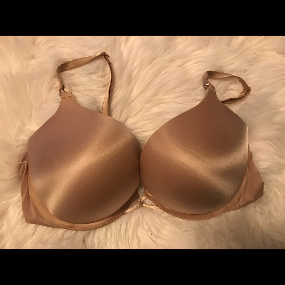 VS Bombshell 38C nude